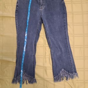 Ethyl fringe crop pants